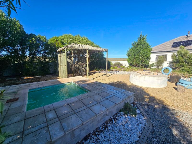 3 Bedroom Property for Sale in Golden Mile Western Cape